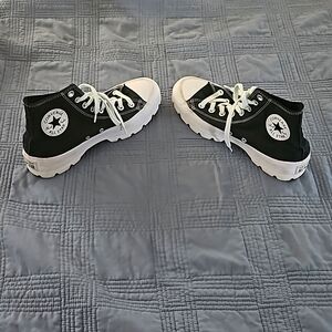 Converse Womens Chuck Taylor All Star Lugged High Black Platform Shoes Sneakers